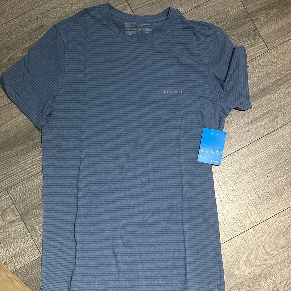 NWT Columbia Men's Navy Striped Tee